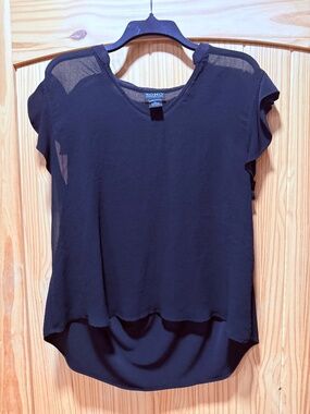 Soho sheer neck line ruffle cap shoulder top